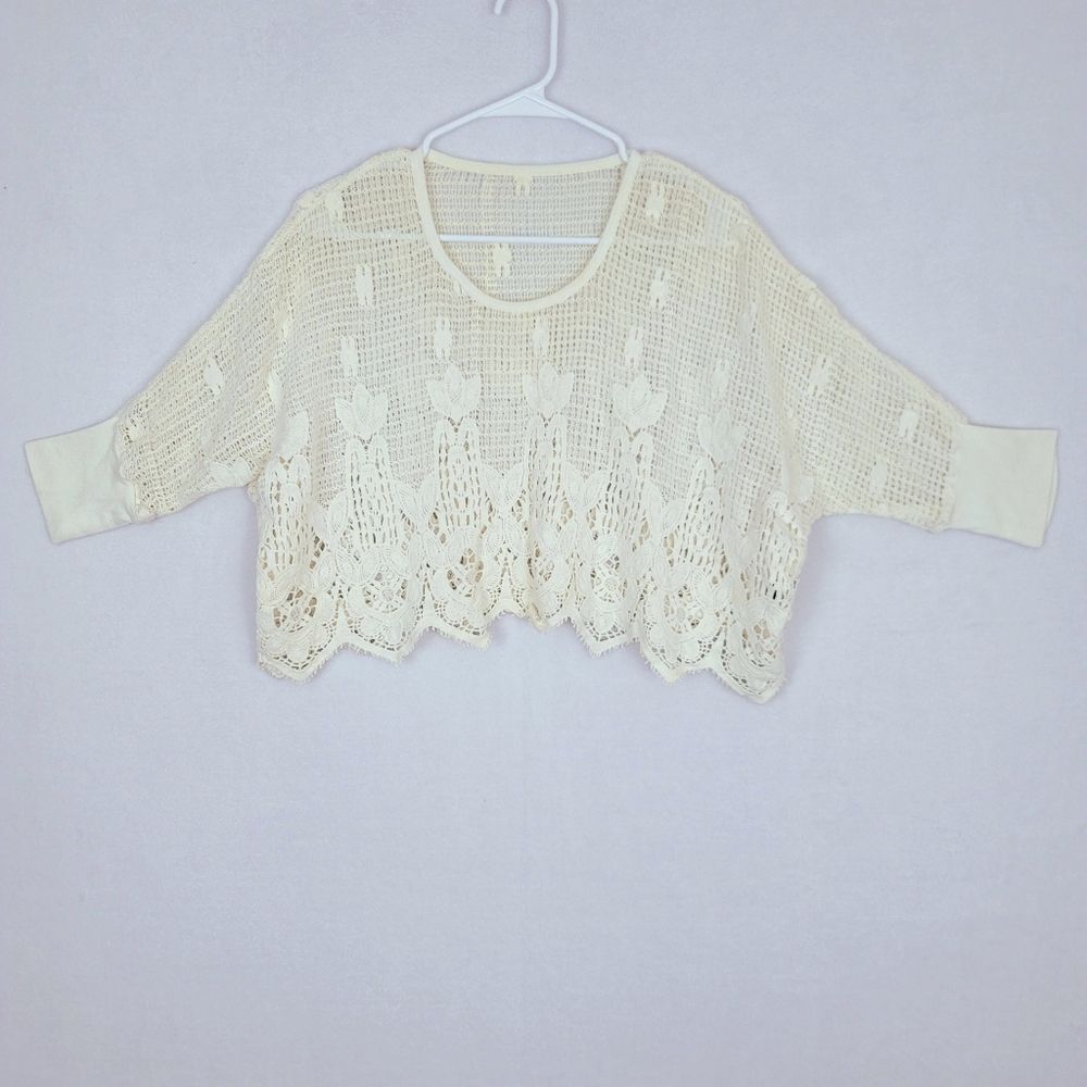 Cottage Core Cream Crochet Cropped Medium Lace Blouse Lightweight Layerable